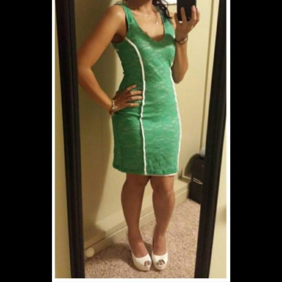 Mint Diamond Back Lace Dress - Picture 4 of 4